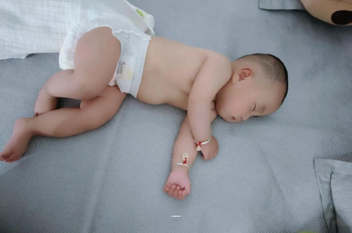 莱阳宝宝积食发烧怎么处理